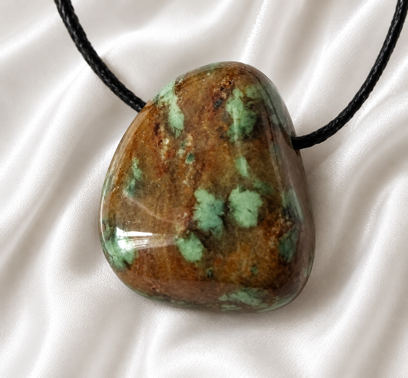 Nunderit Anhänger – Lochstein aus Australien, Braun-Grün, 28×20 mm