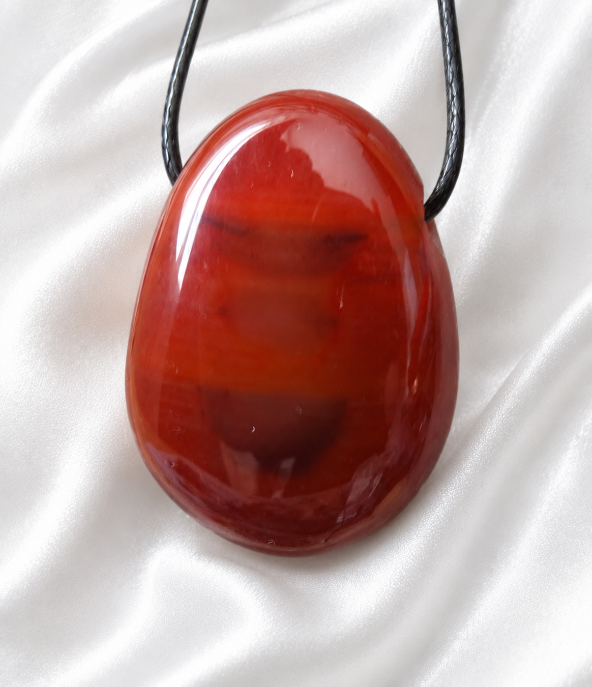 Carneol Anhänger – Lochstein | Chalcedon | Naturstein aus Südafrika
