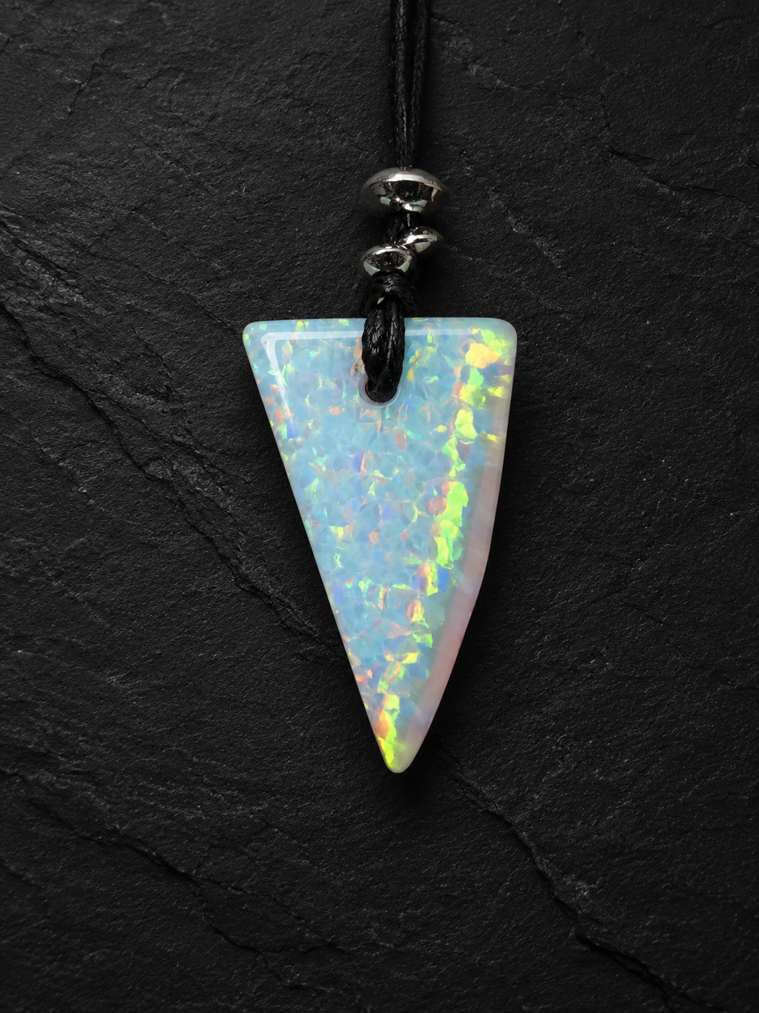 Jelly Opal Anhänger – synthetischer Opal, 22 × 40 mm, inkl. Kette