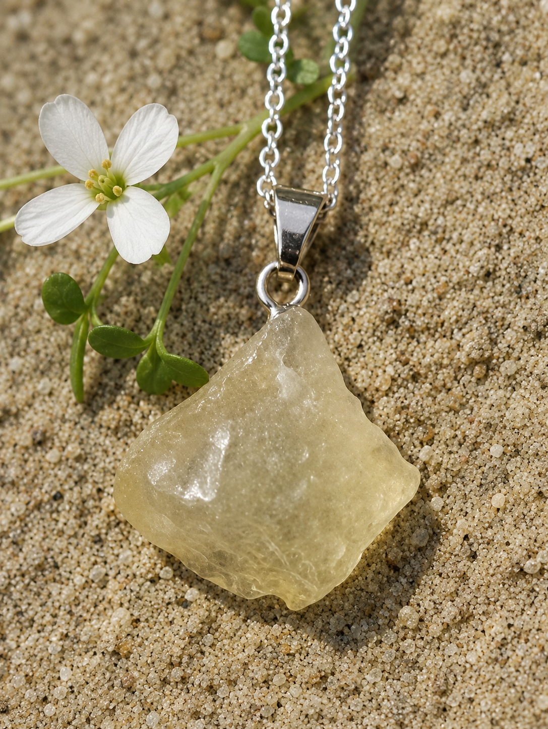 Libysches Wüstenglas Collier – 925 Silberkette | Impaktglas aus der Wüste, 55 cm