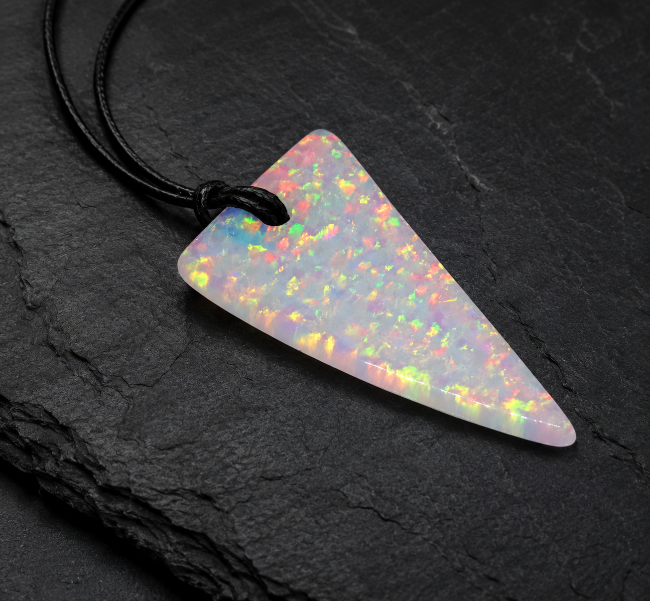 Jelly Opal Anhänger – synthetischer Opal, 20 × 40 mm, inkl. Kette