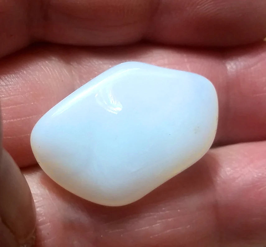 Milchopal Trommelstein – Echter Opal aus Brasilien | 2,5–3 cm, Rarität