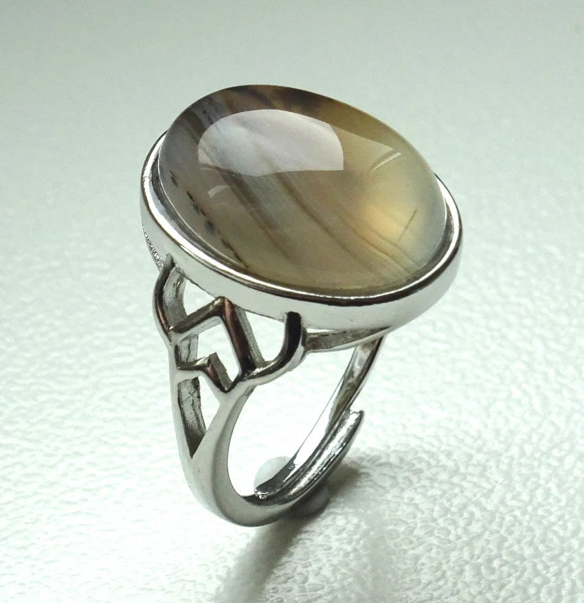Edelstahlring mit braunem Achat-Cabochon – Naturstein | Verstellbar