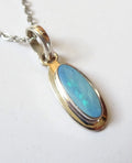 Black Opal Anhänger | Lightning Ridge | 925 Silber | Himmelblau