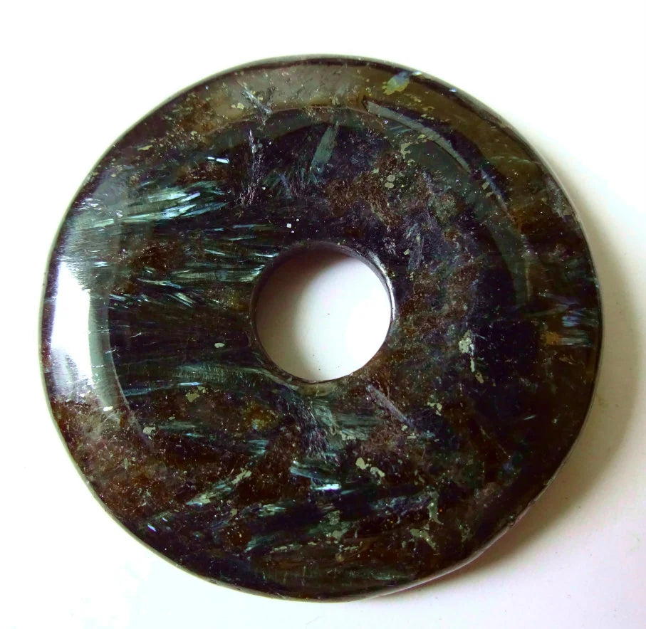 Anthophyllit Donut Anhänger – Norwegischer Edelstein, 40 mm
