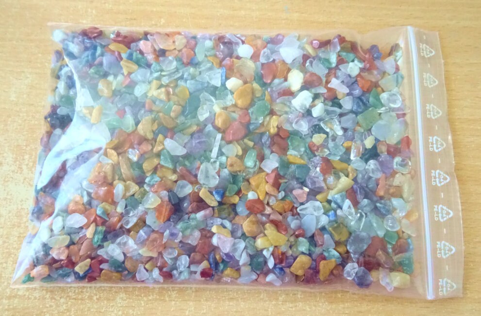 Trommelstein Chips Mix 300g – Bunte Naturstein-Mischung aus Indien
