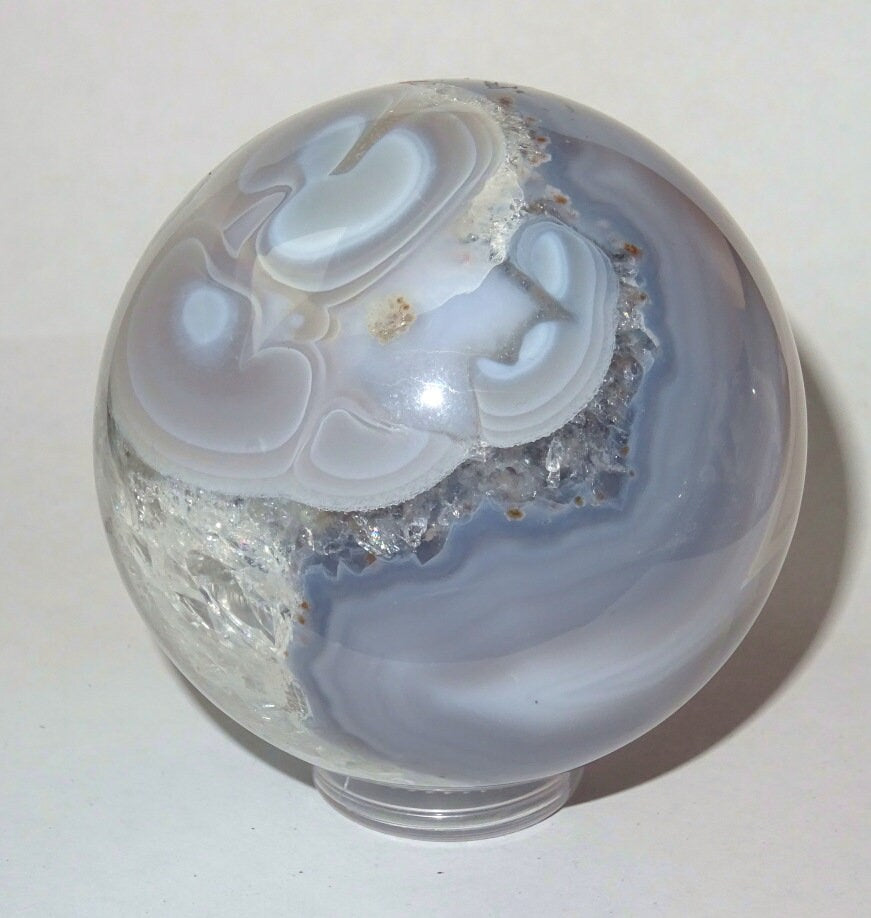 Chalcedon Edelsteinkugel 6,5 cm – Unikat, hochglanzpoliert