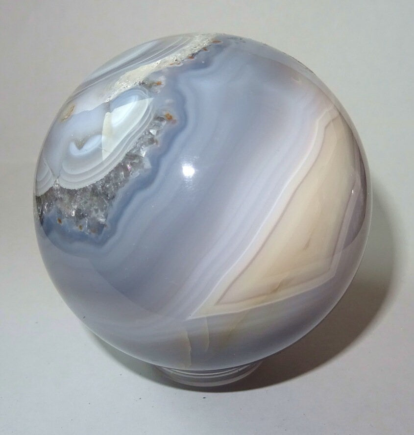 Chalcedon Edelsteinkugel 6,5 cm – Unikat, hochglanzpoliert