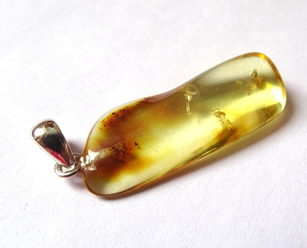 Baltischer Bernstein – Anhänger 11×31 mm mit 925 Silberfassung | Das Gold der Ostsee