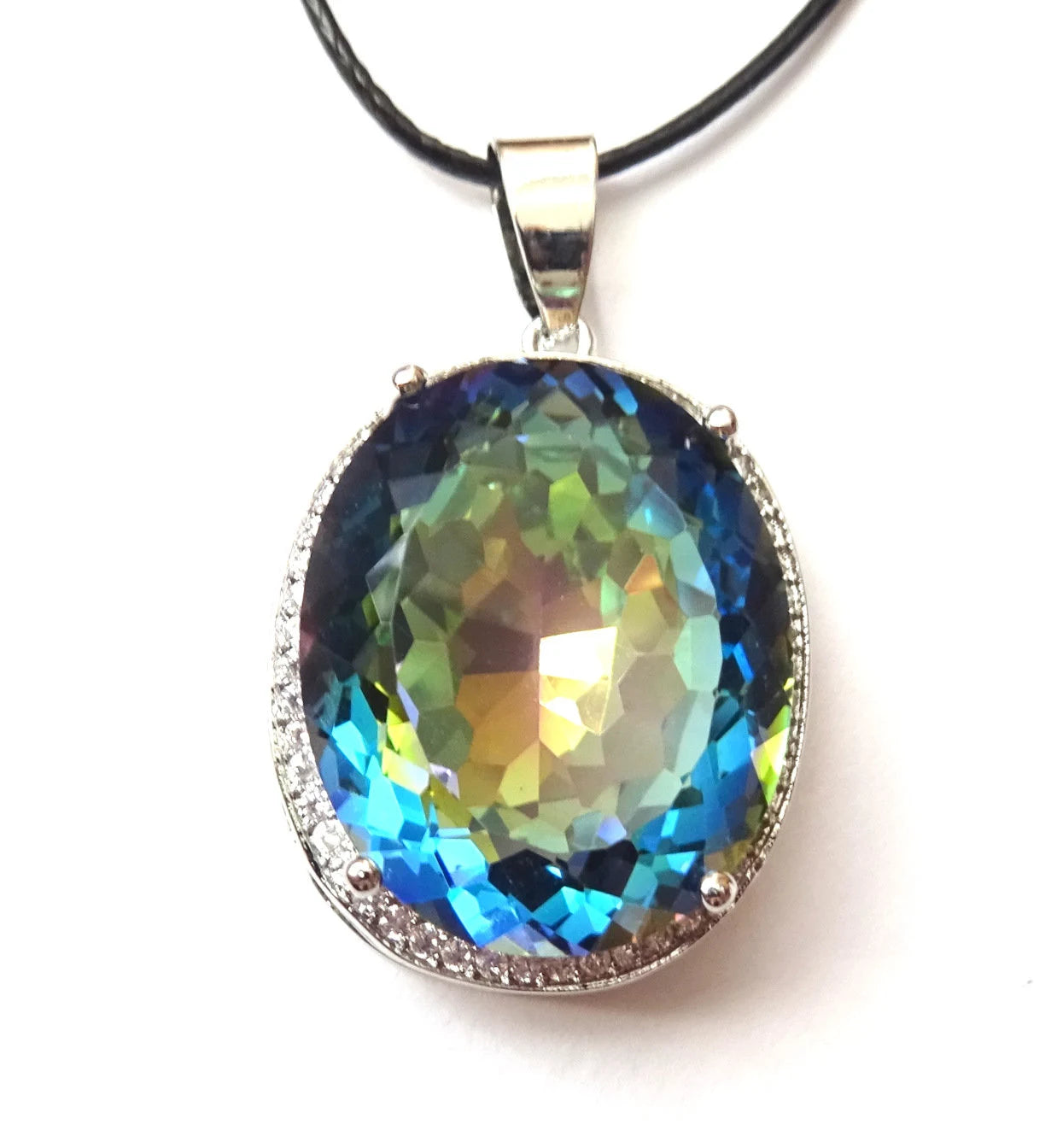 Mystic Topaz Zirkon Anhänger facettiert – 925 Silber mit Band, 40×21 mm
