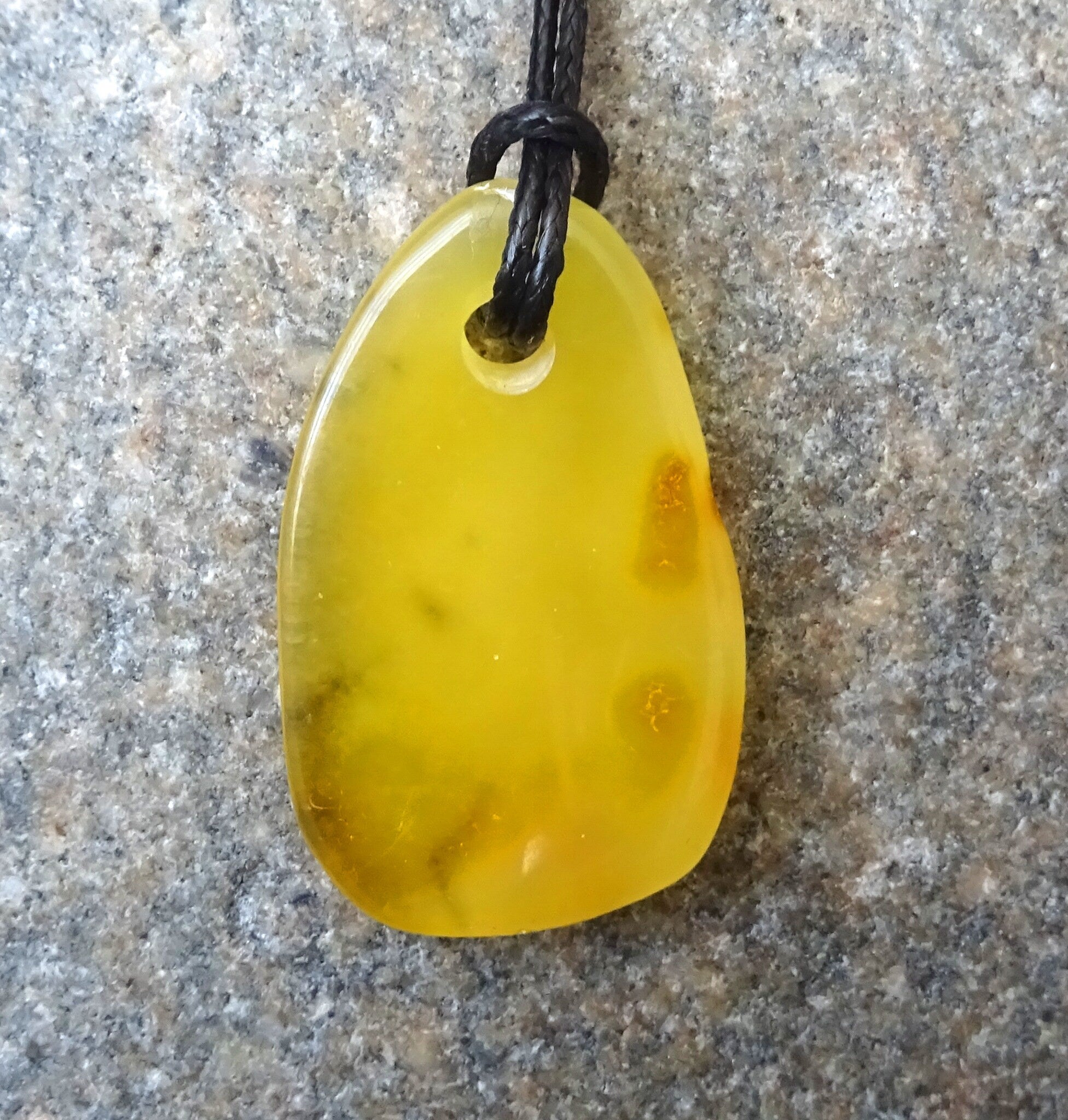 Echter Naturbernstein – Ostseesteinanhänger 17×23 mm | Baltischer Bernstein