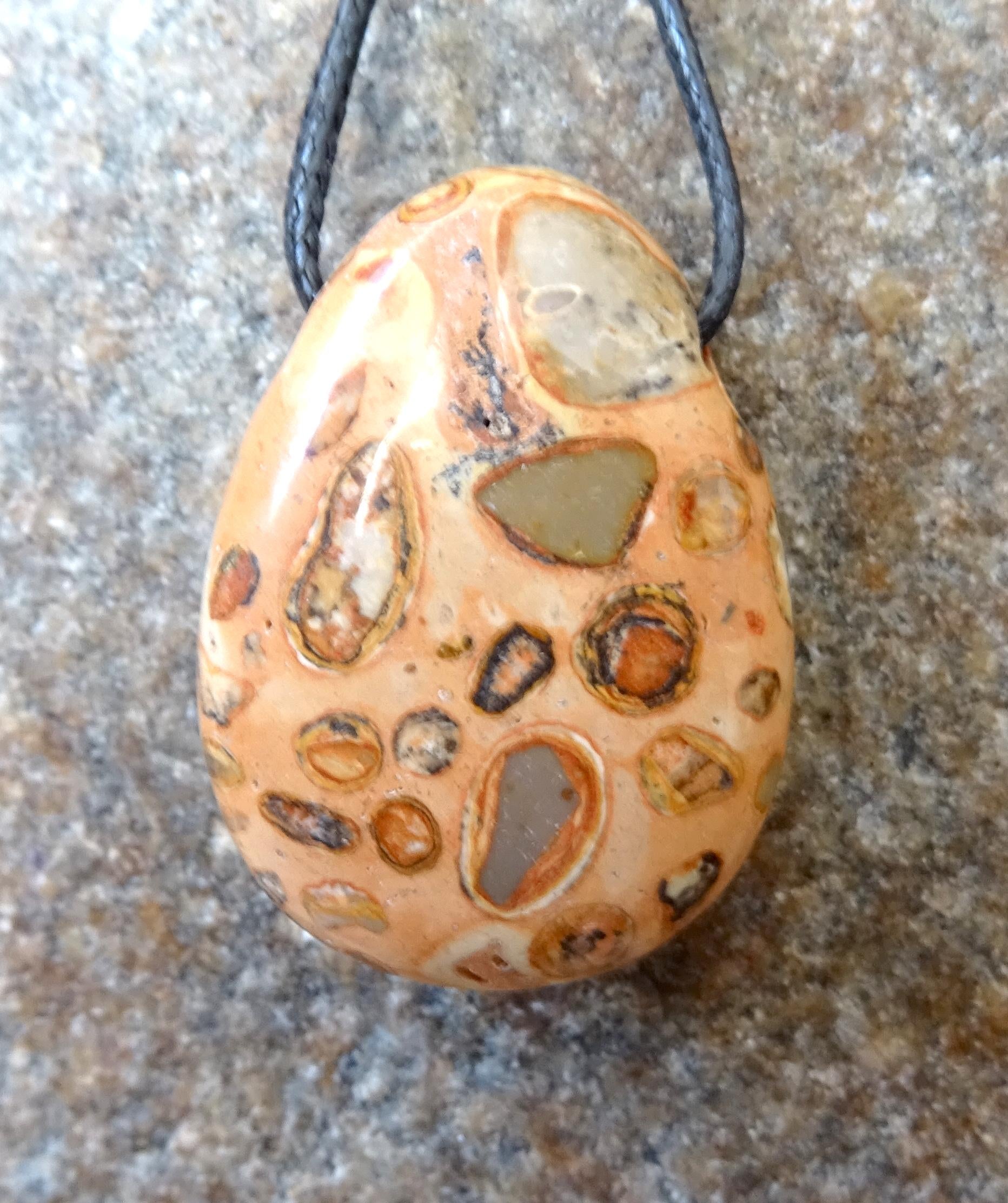 Onkolith Leopardit Anhänger – Jaspis Lochstein aus Peru | Naturstein Schmuck