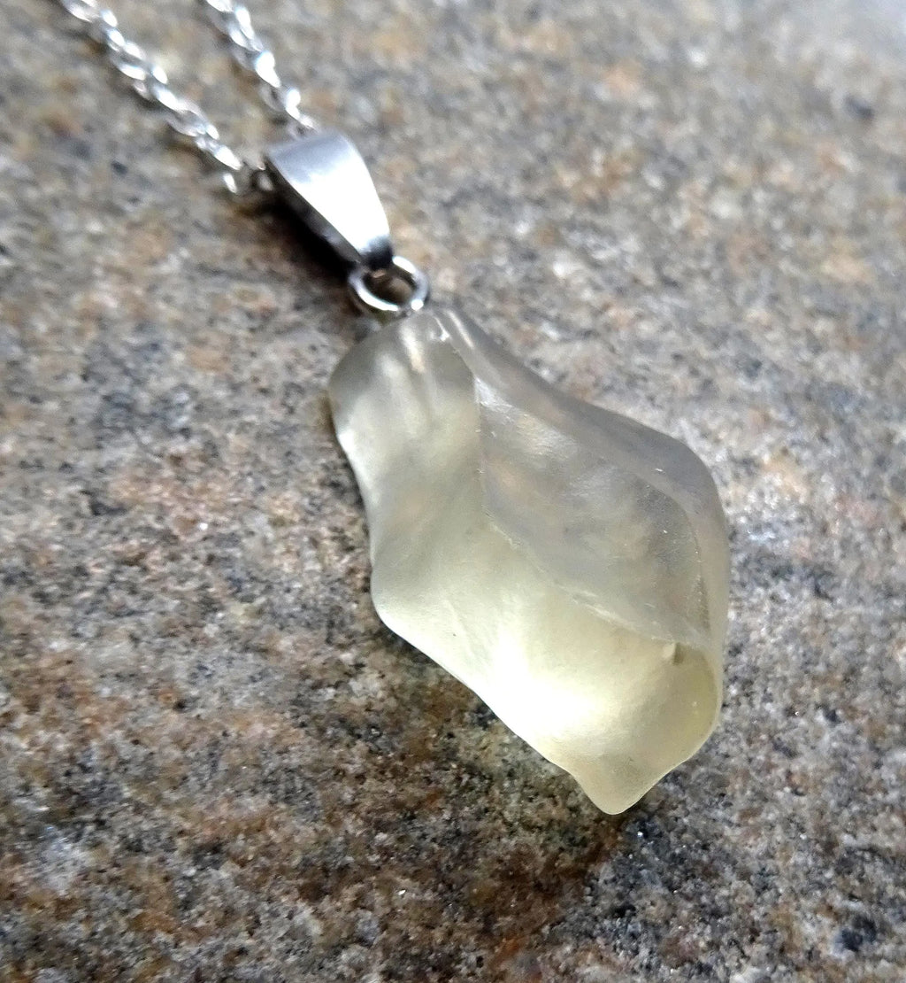 Libysches Wüstenglas Anhänger – 925 Silberkette | Seltener als Diamanten, 55 cm
