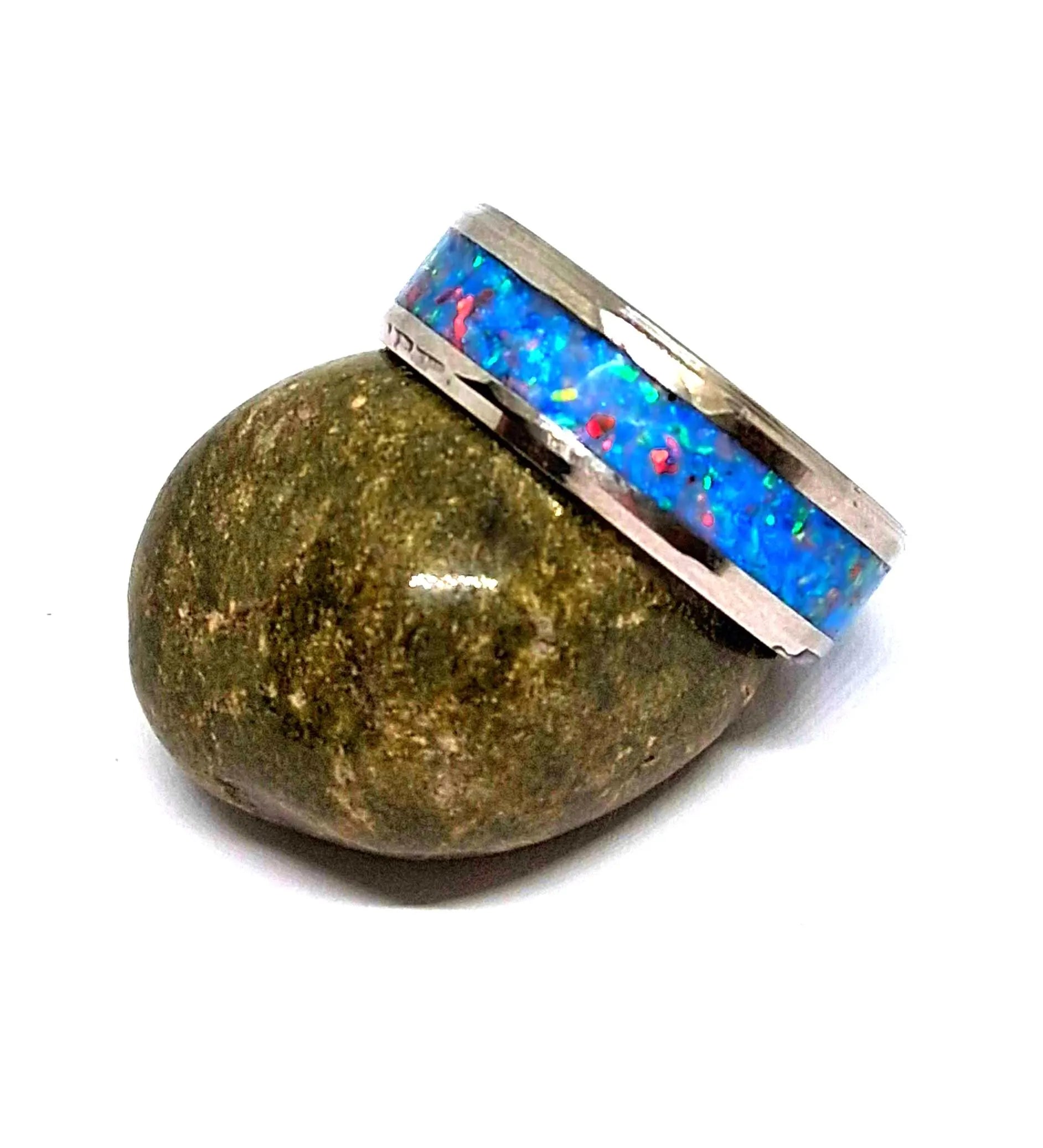 Edelstahlring mit Regenbogenopal – Blau