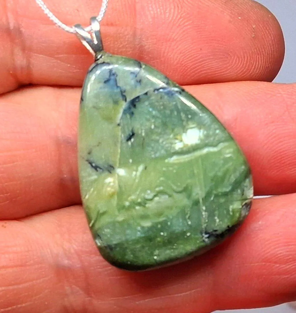Grüner Opal Katzenauge Anhänger – Rarität, 30 × 25 mm