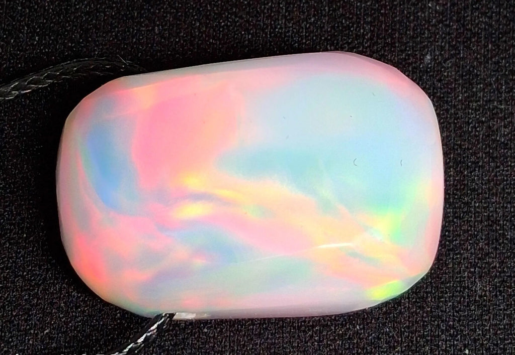 Aurora Opal Anhänger mit Kette – Regenbogen Schimmer | Synthetischer Opal Handarbeit Unikat