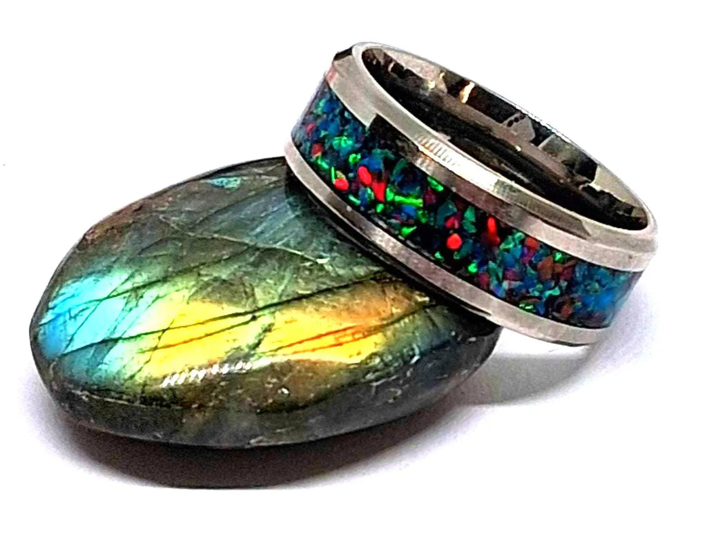 Edelstahlring mit Regenbogenopal – Blau, Grün & Rot