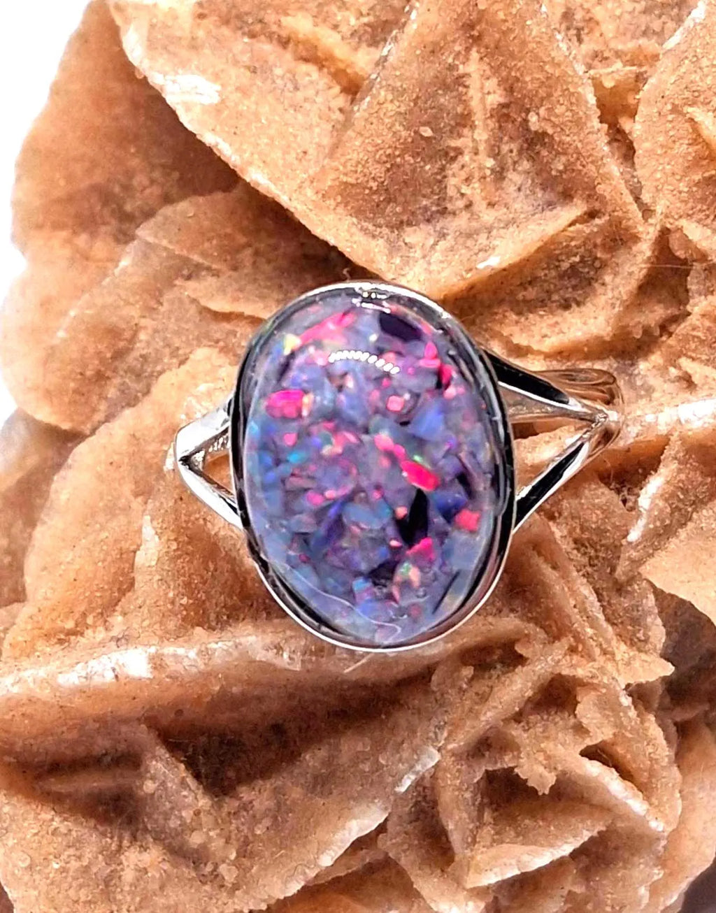 Silberring mit lila Regenbogenopal – Verstellbar | 925 Silber