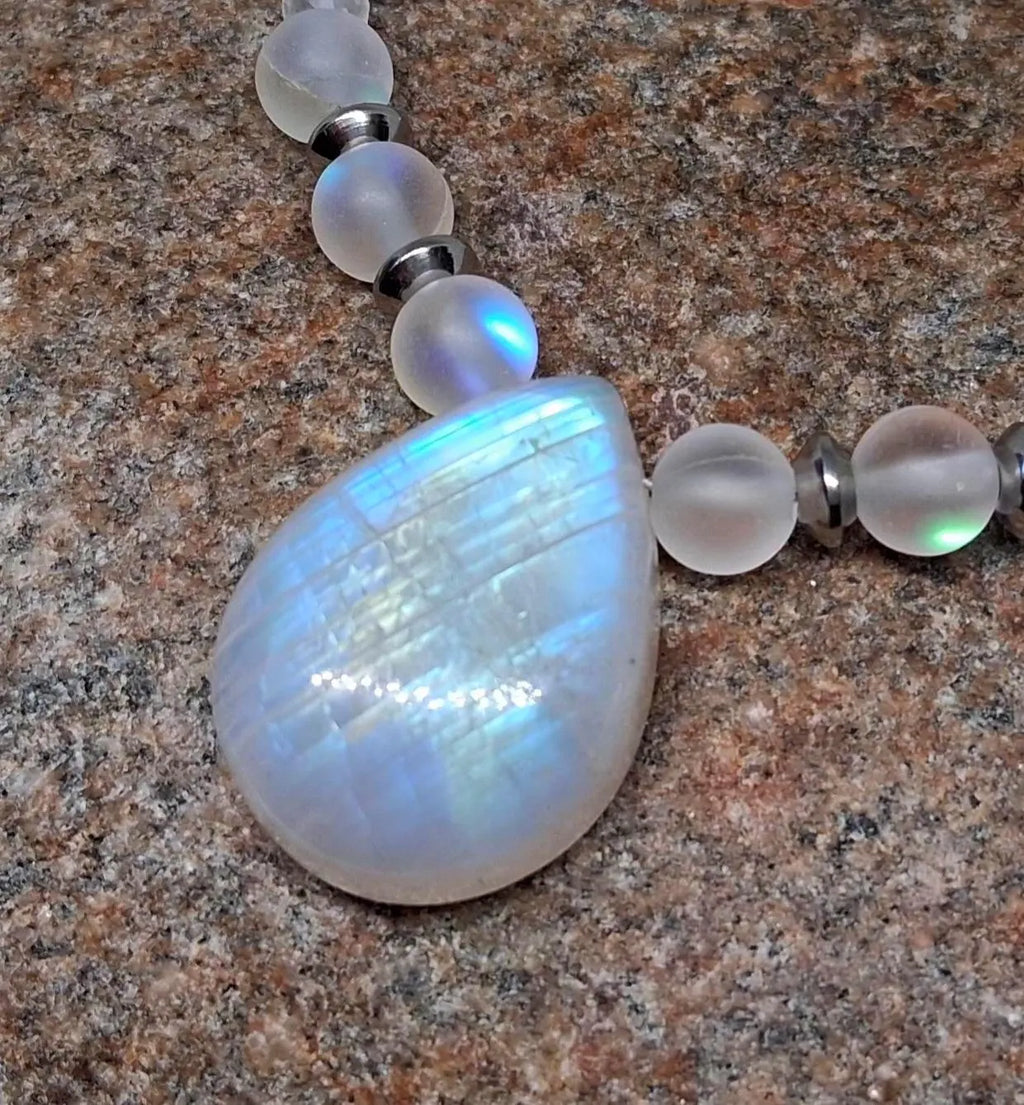 Regenbogenmondstein Kette – Mondsteinperlen & Edelstahl, 56 cm