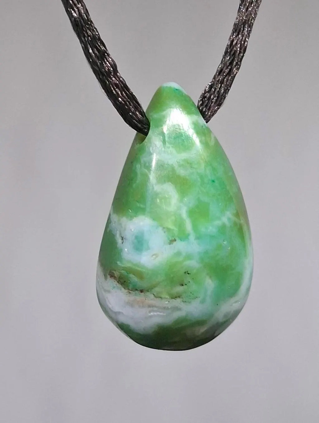 Gem Silica Anhänger mit Kette – AAA-Qualität | Edelstein Amulett 35×20 mm