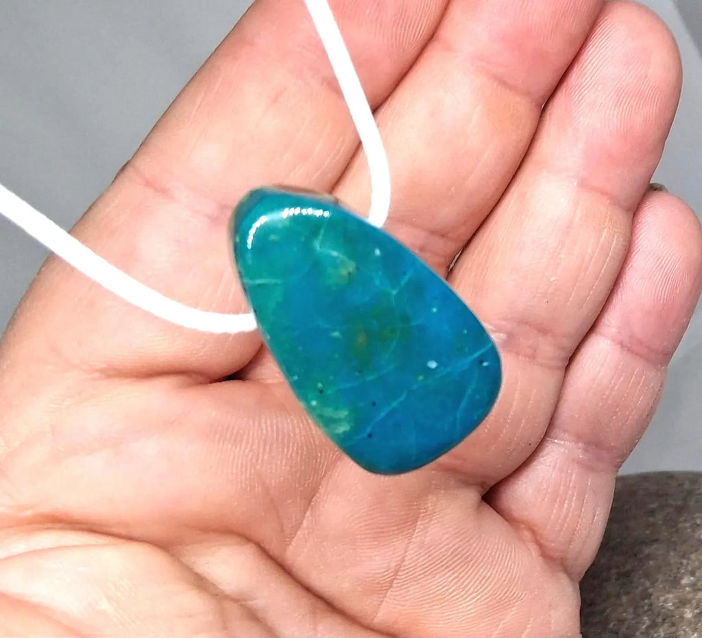 Atacama Opal Anhänger – chilenischer Blauopal, Lochstein, 30 × 20 mm