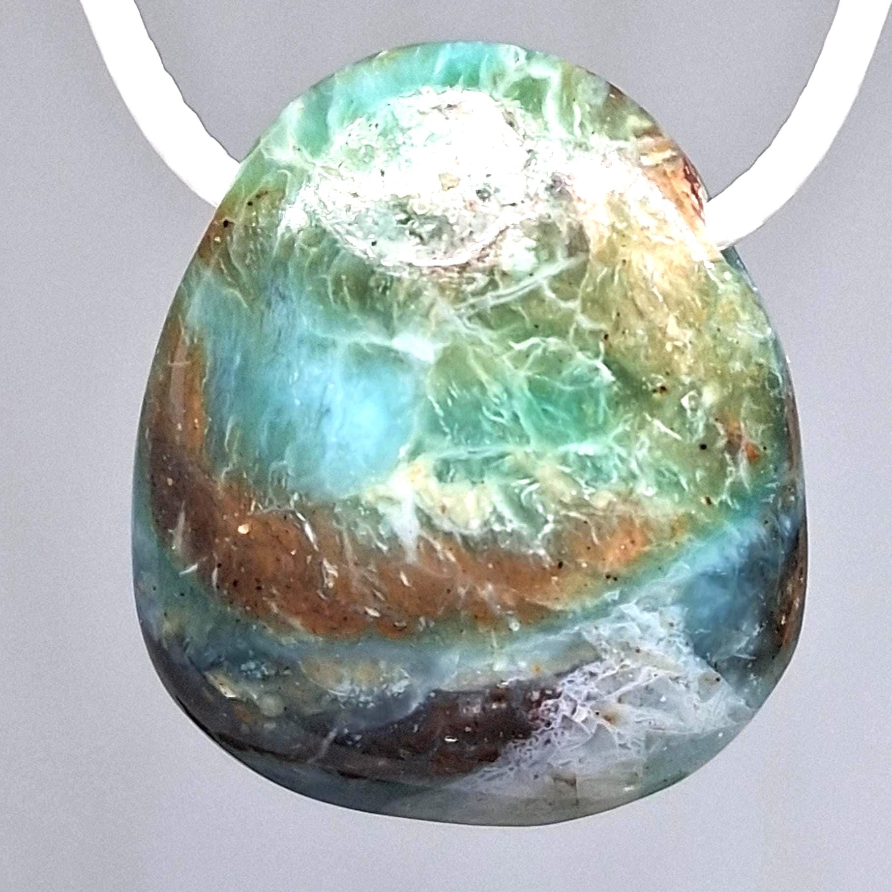 Chrysopal Anhänger aus Peru – Andenopal, Unikat mit Band