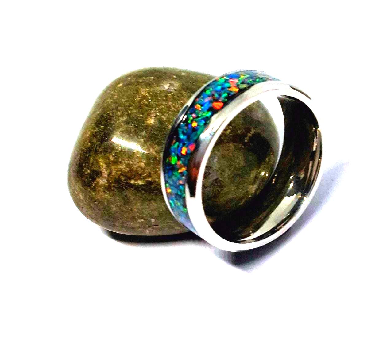 Edelstahlring mit Regenbogenopal – Bunt & Schillernd