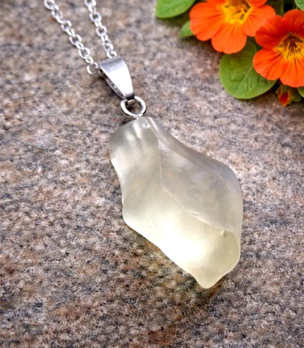 Libysches Wüstenglas Anhänger – 925 Silberkette | Seltener als Diamanten, 55 cm
