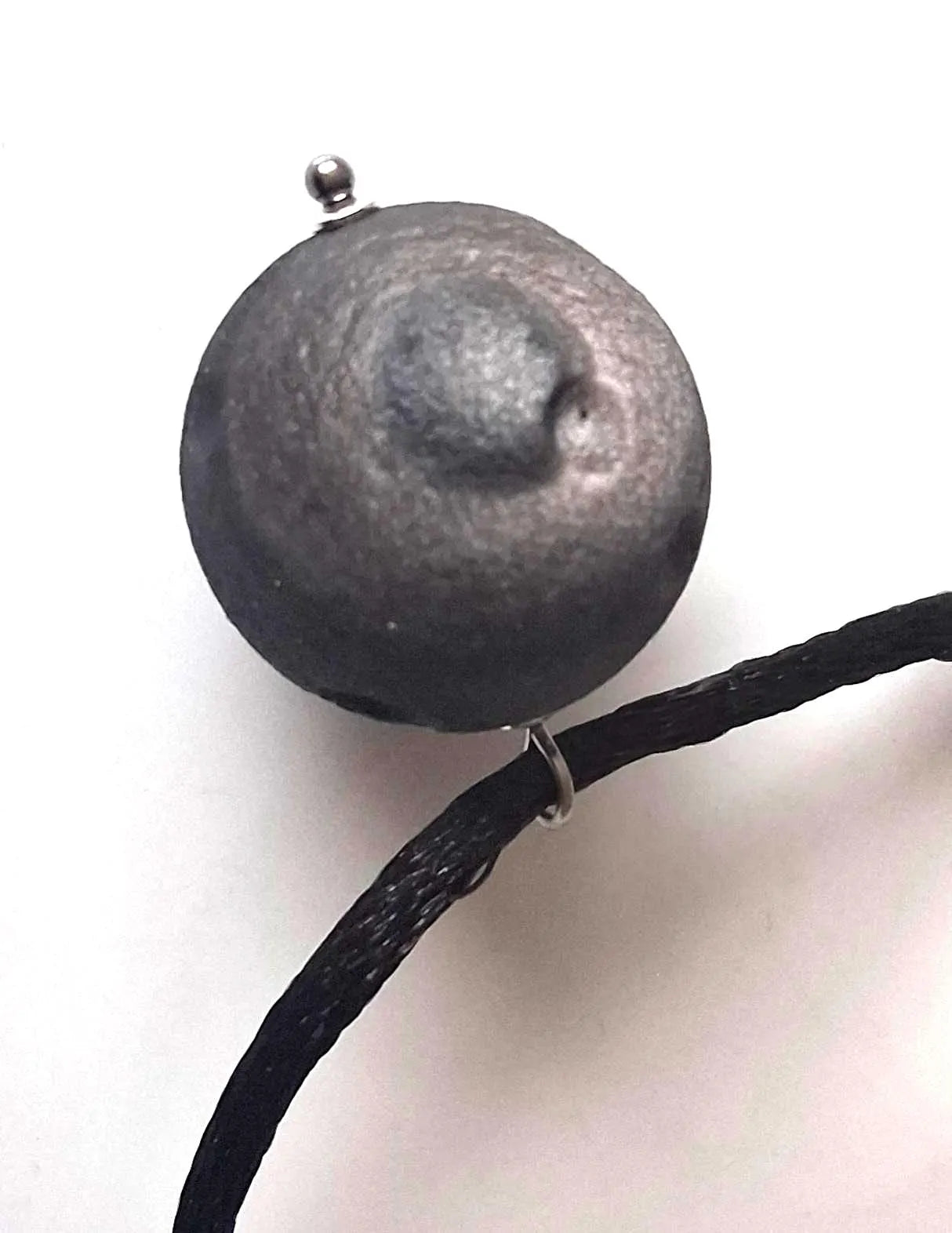 Silberobsidian Mond Anhänger mit 925 Silberkappen – 20 mm, Schutzstein