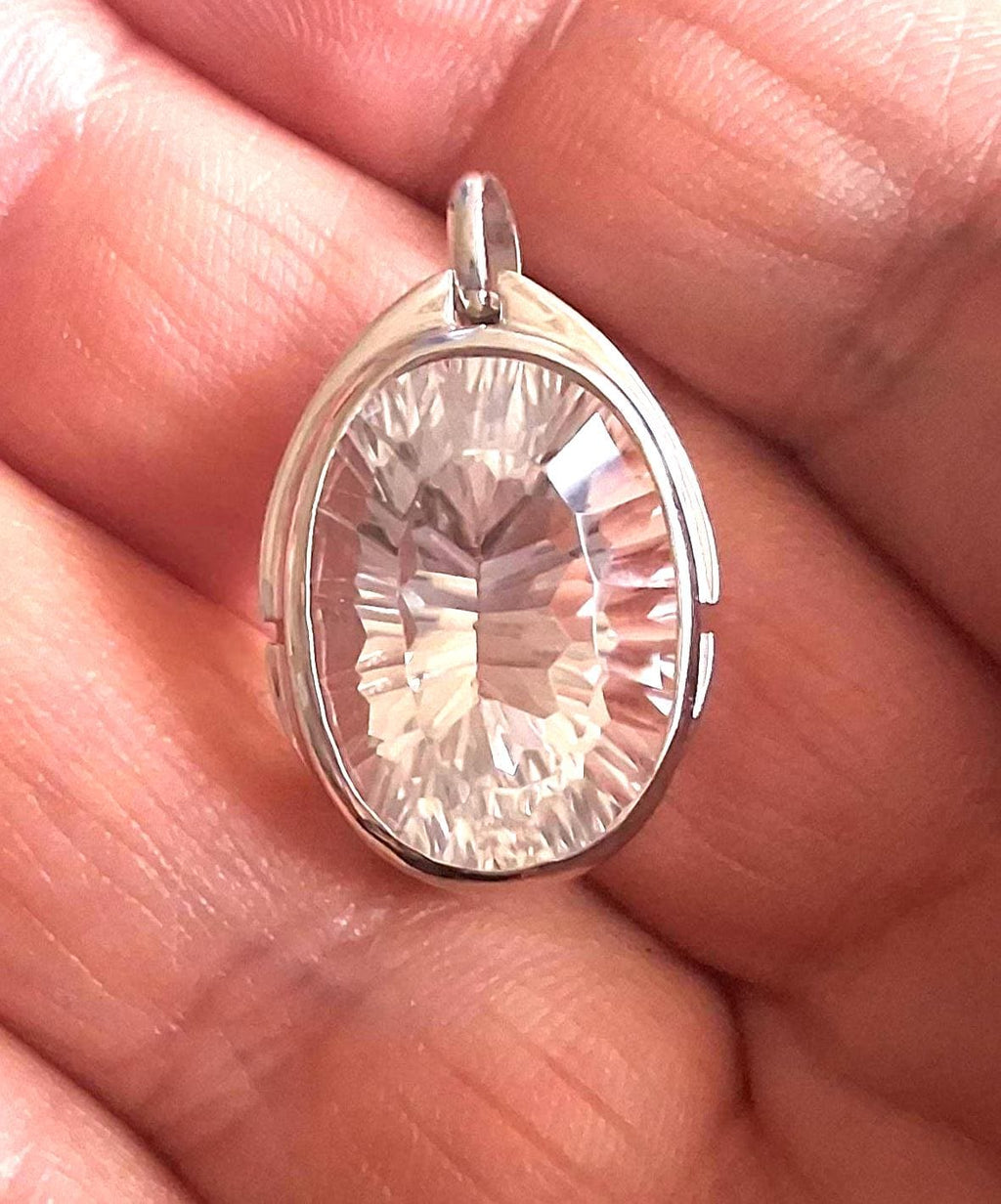 Bergkristall Anhänger 925 Silber – Concave Cut, facettierter Quarz Naturstein