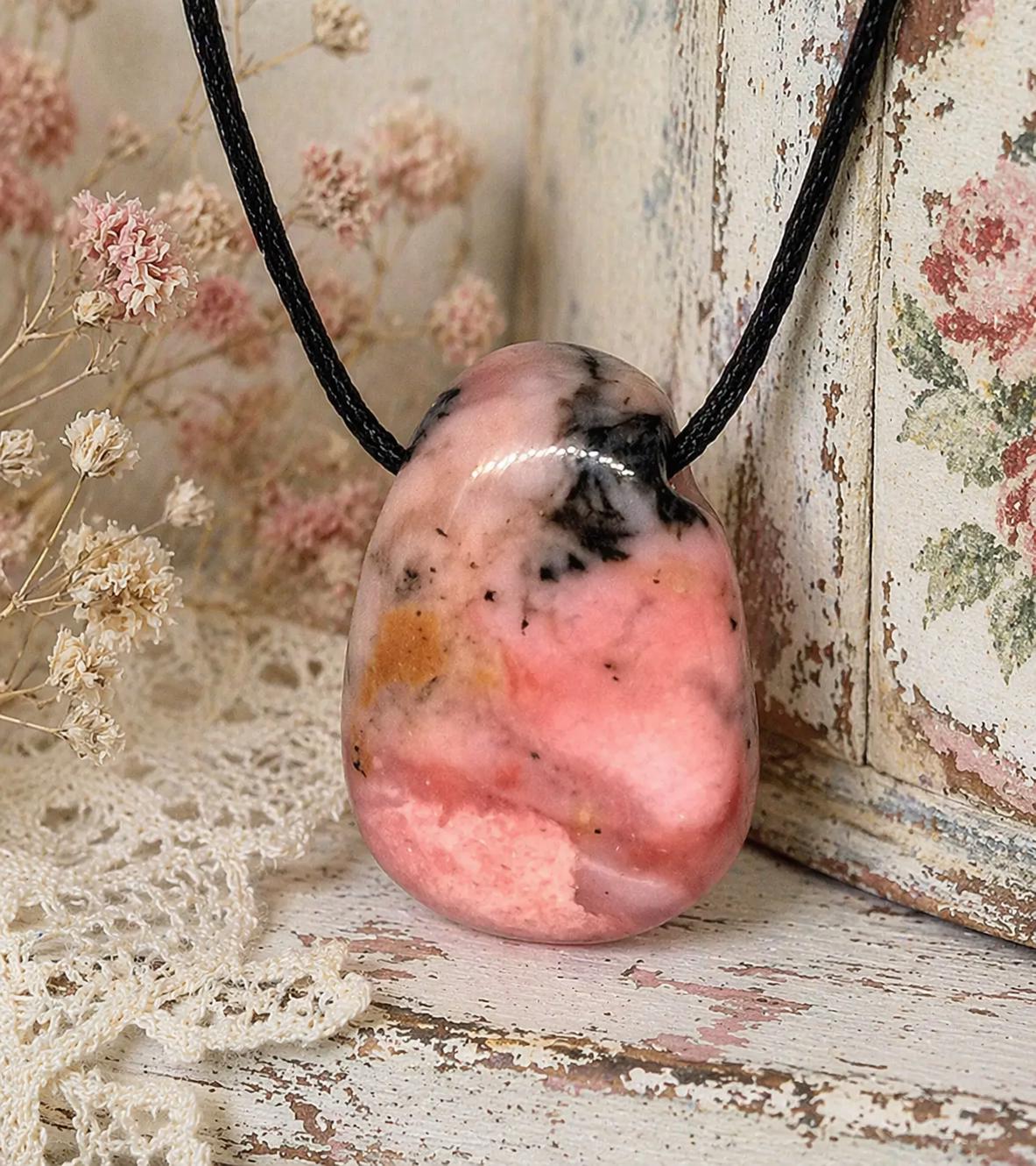 Andenopal Anhänger Rosa – Pink Opal aus Peru, Seelenstein, ca. 3 × 2 cm | Elassteine