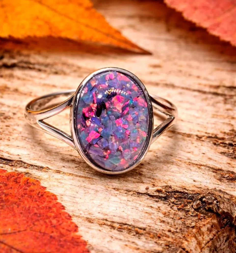Silberring mit lila Regenbogenopal – Verstellbar | 925 Silber