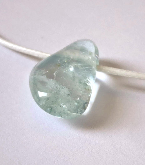 Aquamarin Anhänger – Edelstein Beryll, blau, ca. 20 × 15 mm