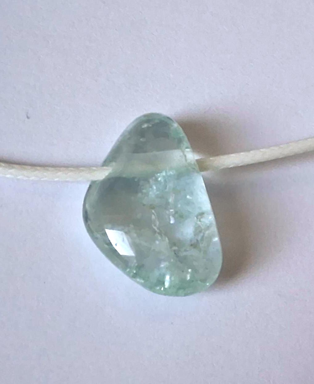 Aquamarin Anhänger – Edelstein Beryll, blau, ca. 20 × 15 mm