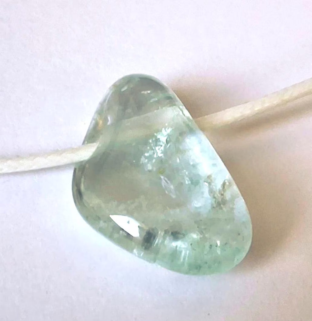 Aquamarin Anhänger – Edelstein Beryll, blau, ca. 20 × 15 mm
