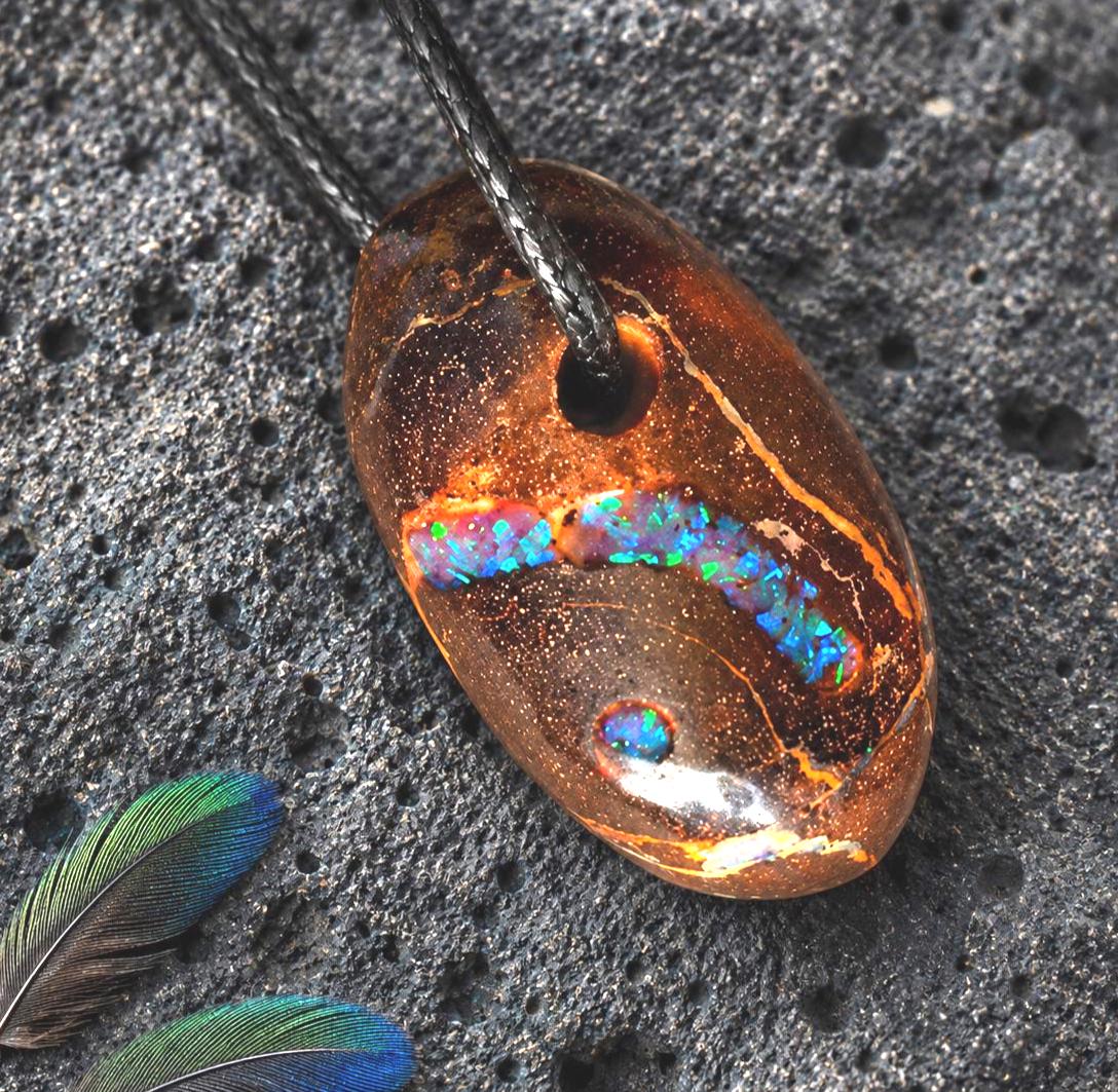 Boulder-Matrix-Opal Anhänger aus Australien – Unikat, poliert