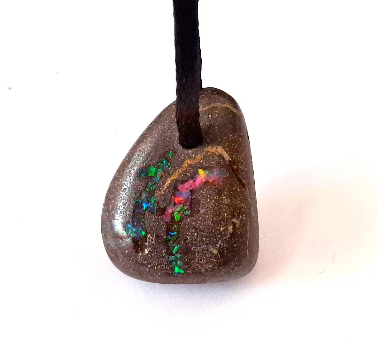 Boulder-Matrix-Opal Anhänger aus Australien – Unikat Nr. 3