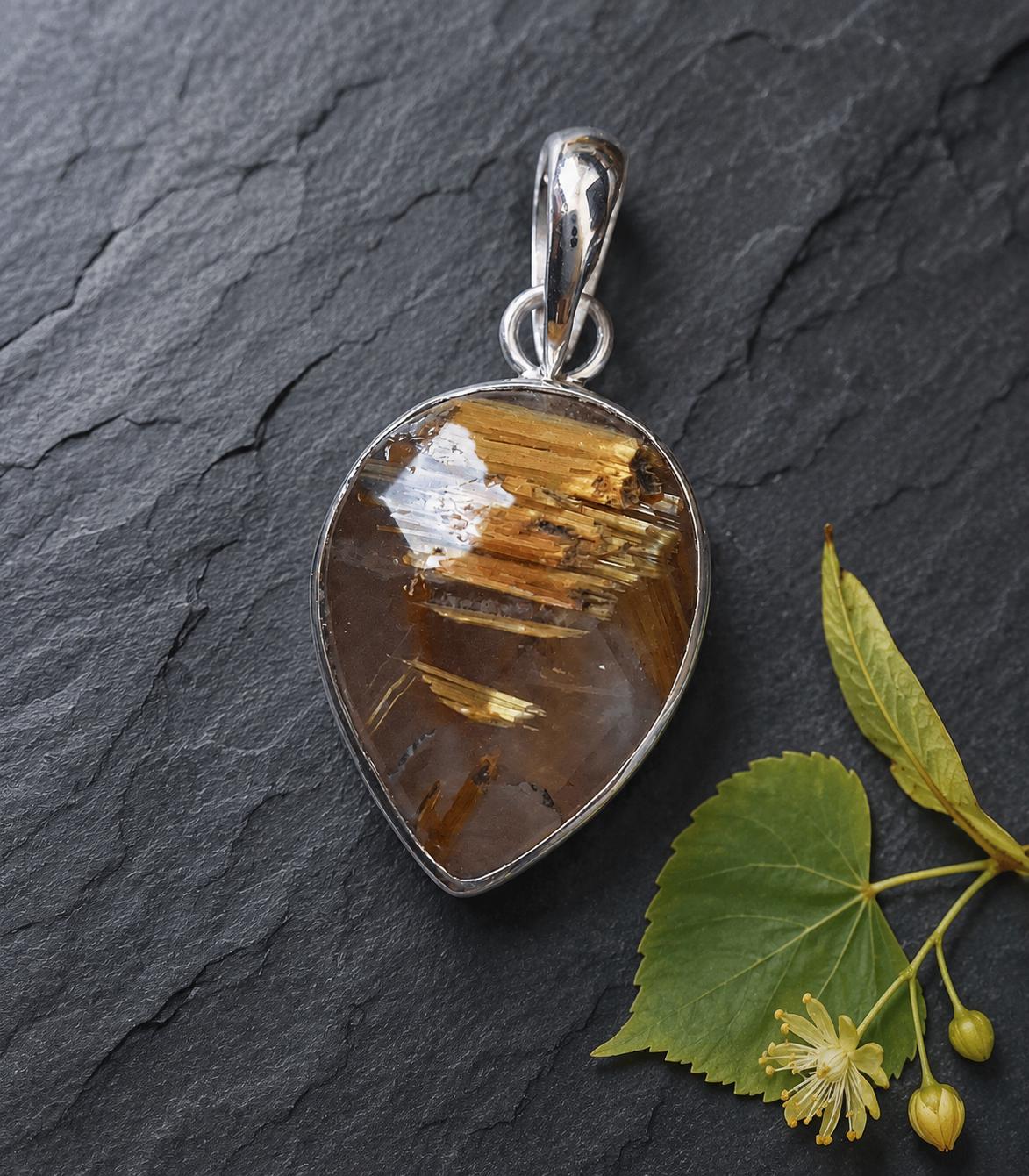 Rutilquarz Anhänger facettiert – 925 Silber | Goldene Rutilnadeln, 30 × 15 mm