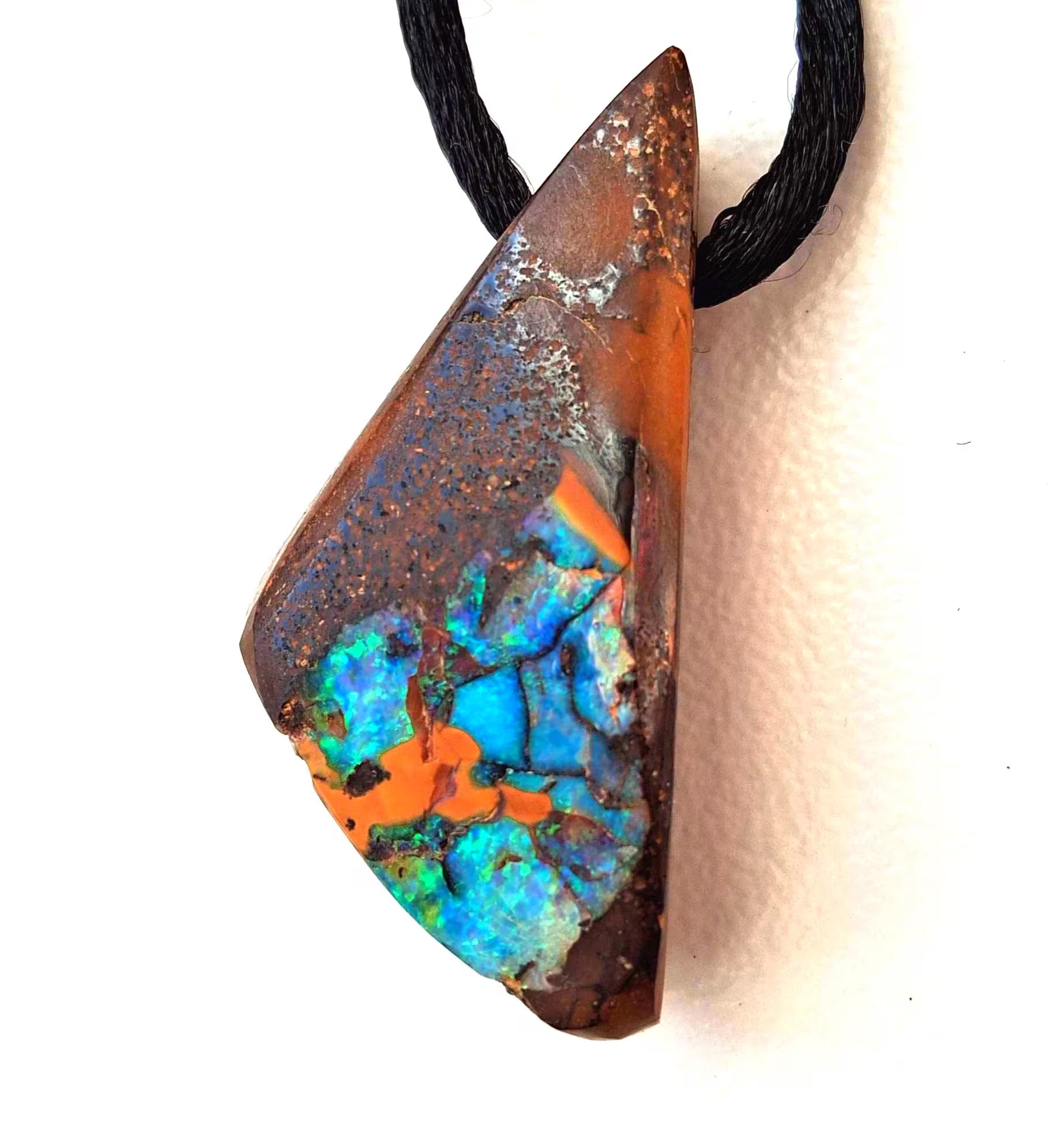 Boulder Opal Anhänger – Echter Boulderopal aus Australien, hochglanzpoliert
