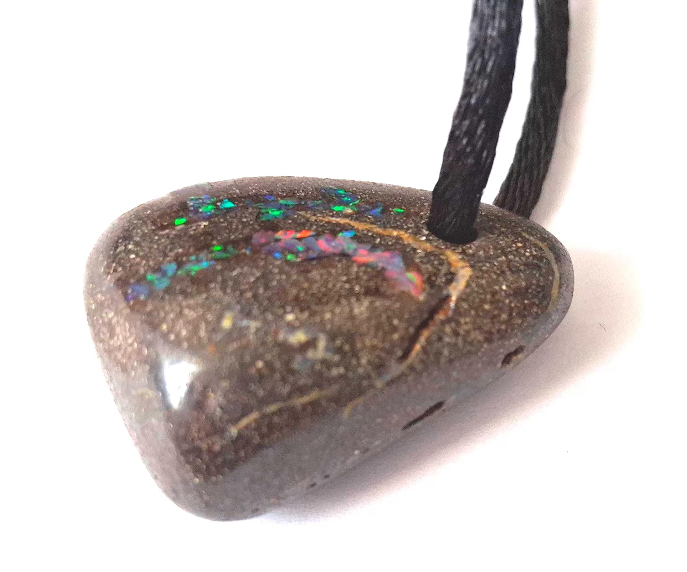 Boulder-Matrix-Opal Anhänger aus Australien – Unikat Nr. 3