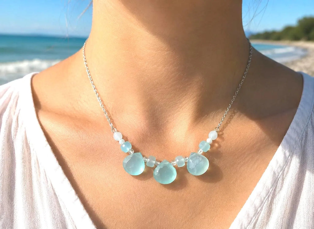 Chalcedon-Edelsteinkette mit Aquamarin, Zirkon & Opal – Unikat