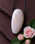 Andenopal Anhänger Rosa – Stein der Gefühle aus Peru, ca. 3,2 × 1,6 cm | Elassteine
