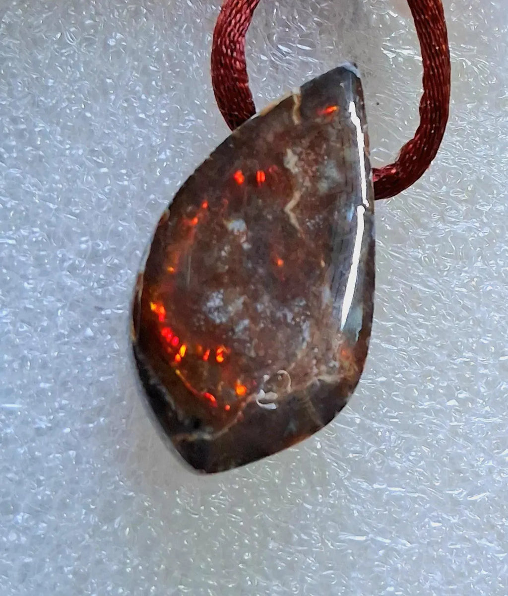 Ammolith Anhänger 30x17mm – Echter Ammolite in Rot, Gold & Gelb | Elassteine