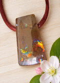 Ammolith Steinanhänger 26x17mm – Handgefertigter Edelsteinanhänger mit Farbspiel
